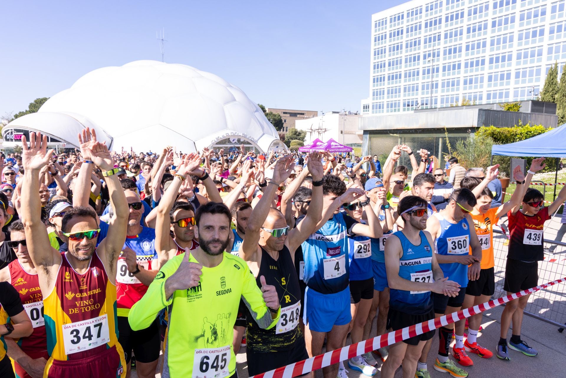 Carrera y marcha por el Día de Castilla y León y cross de la Policía Municipal