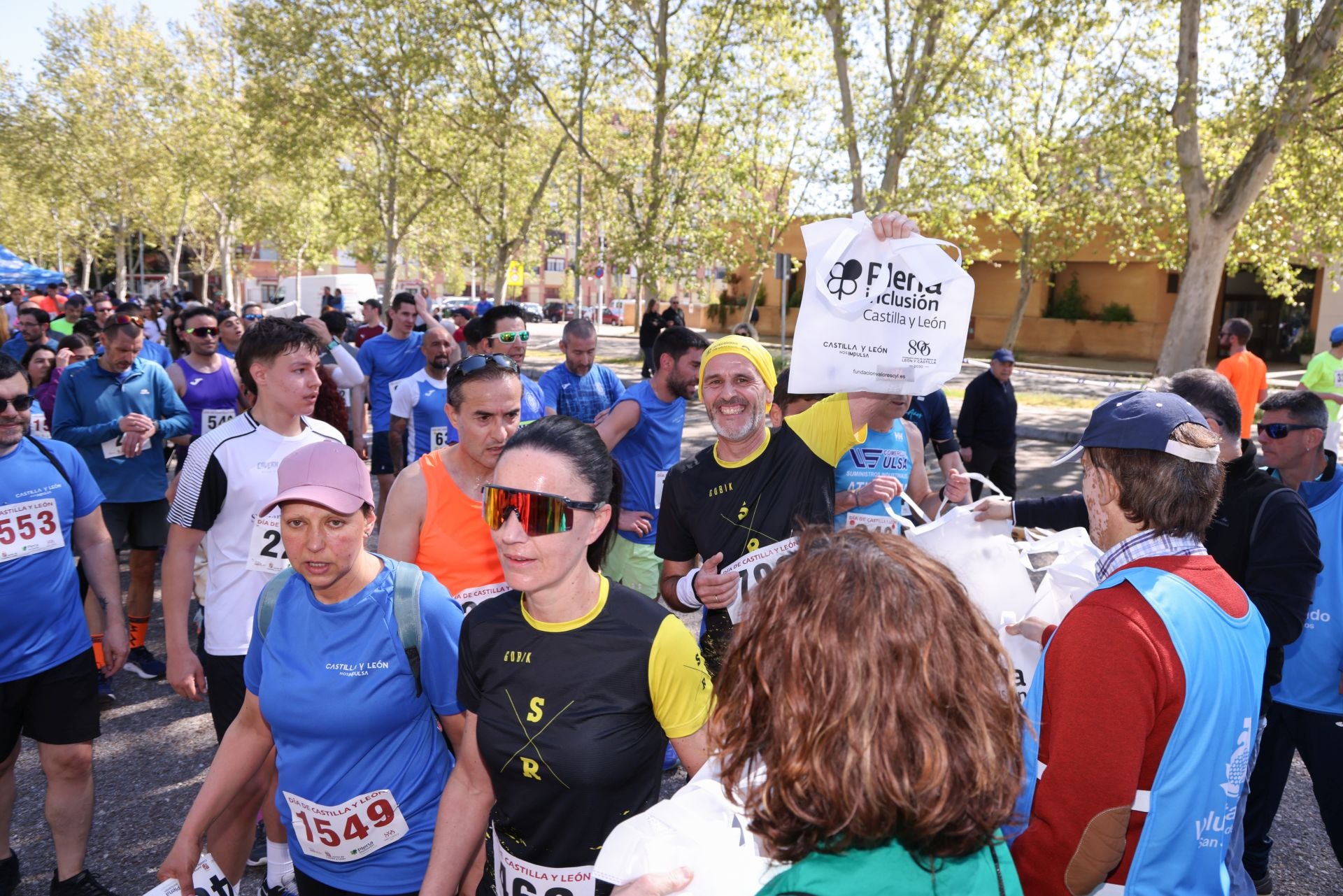 Carrera y marcha por el Día de Castilla y León y cross de la Policía Municipal