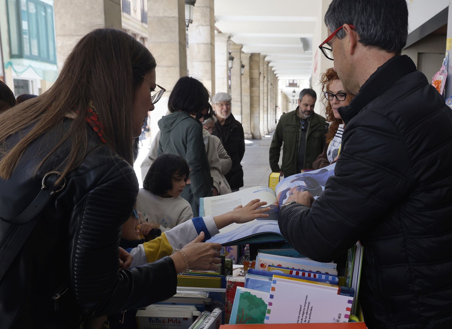 Los libros toman la Calle Mayor de Palencia