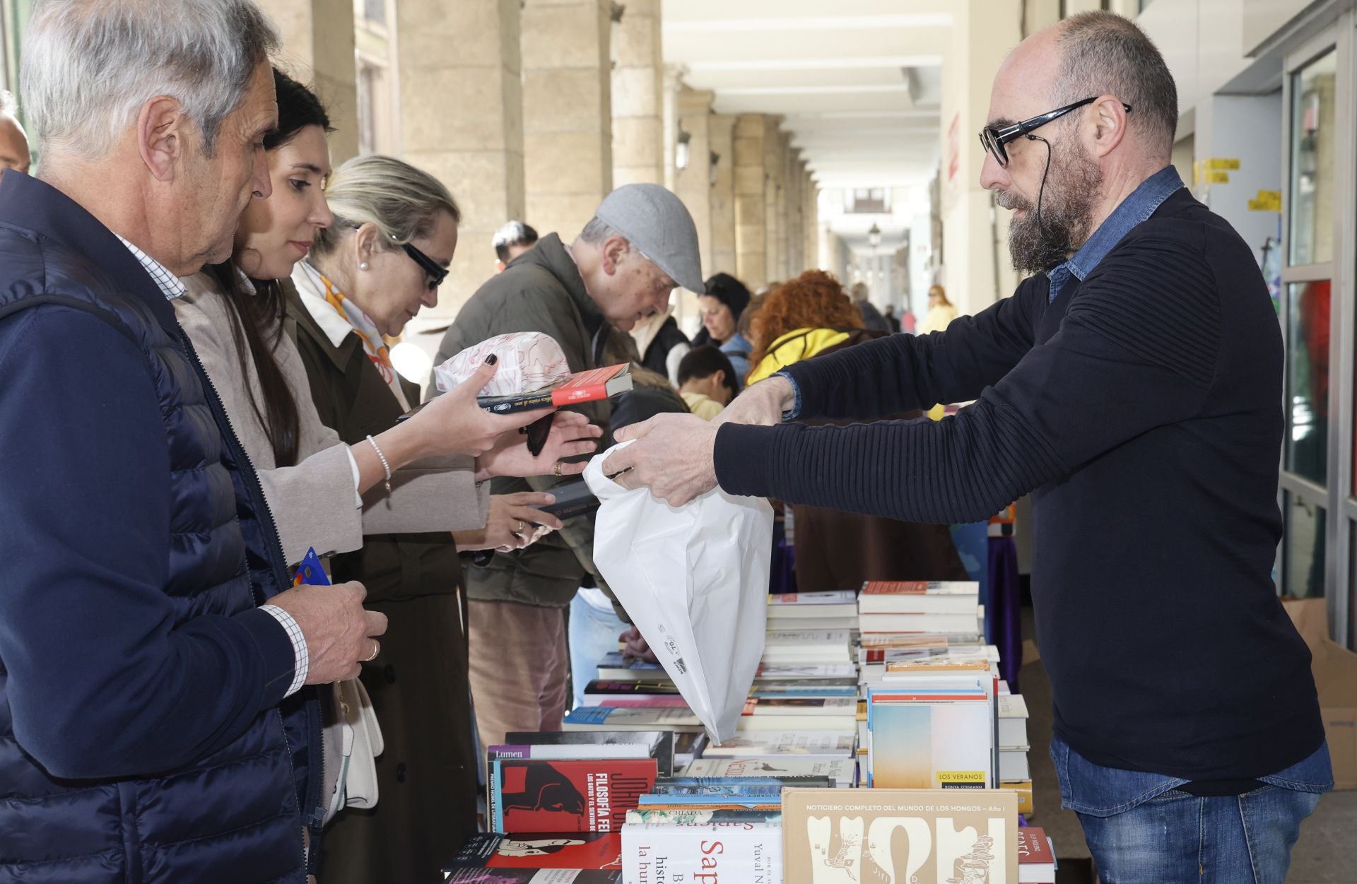 Los libros toman la Calle Mayor de Palencia