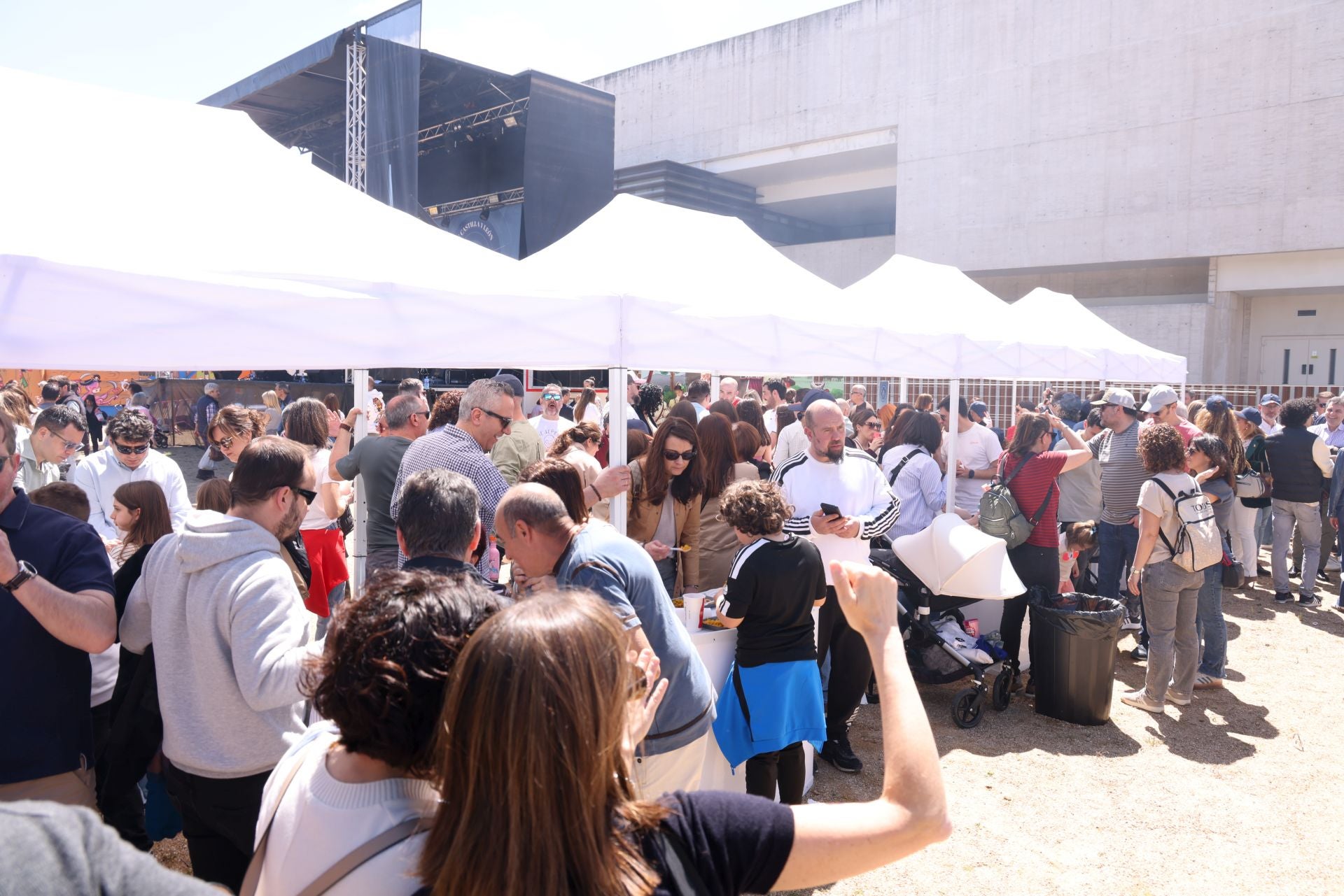 Jornada de puertas abiertas en Las Cortes de Castilla y León