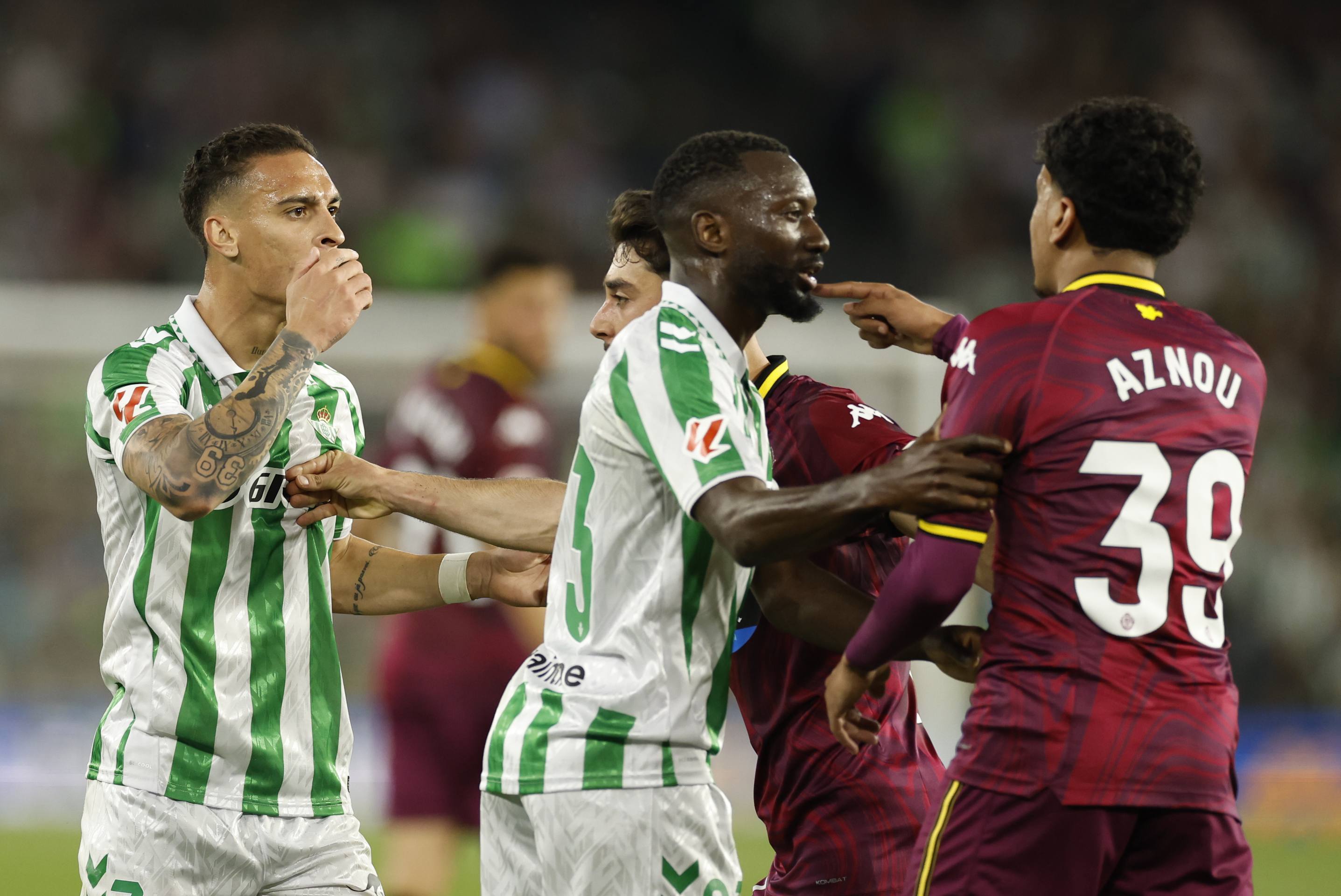 La derrota del descenso ante el Betis, en imágenes