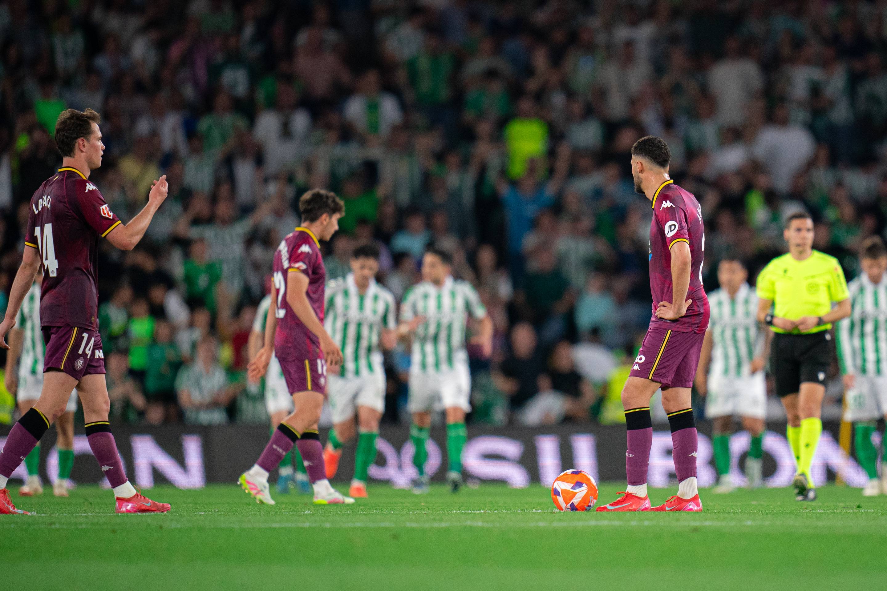 La derrota del descenso ante el Betis, en imágenes