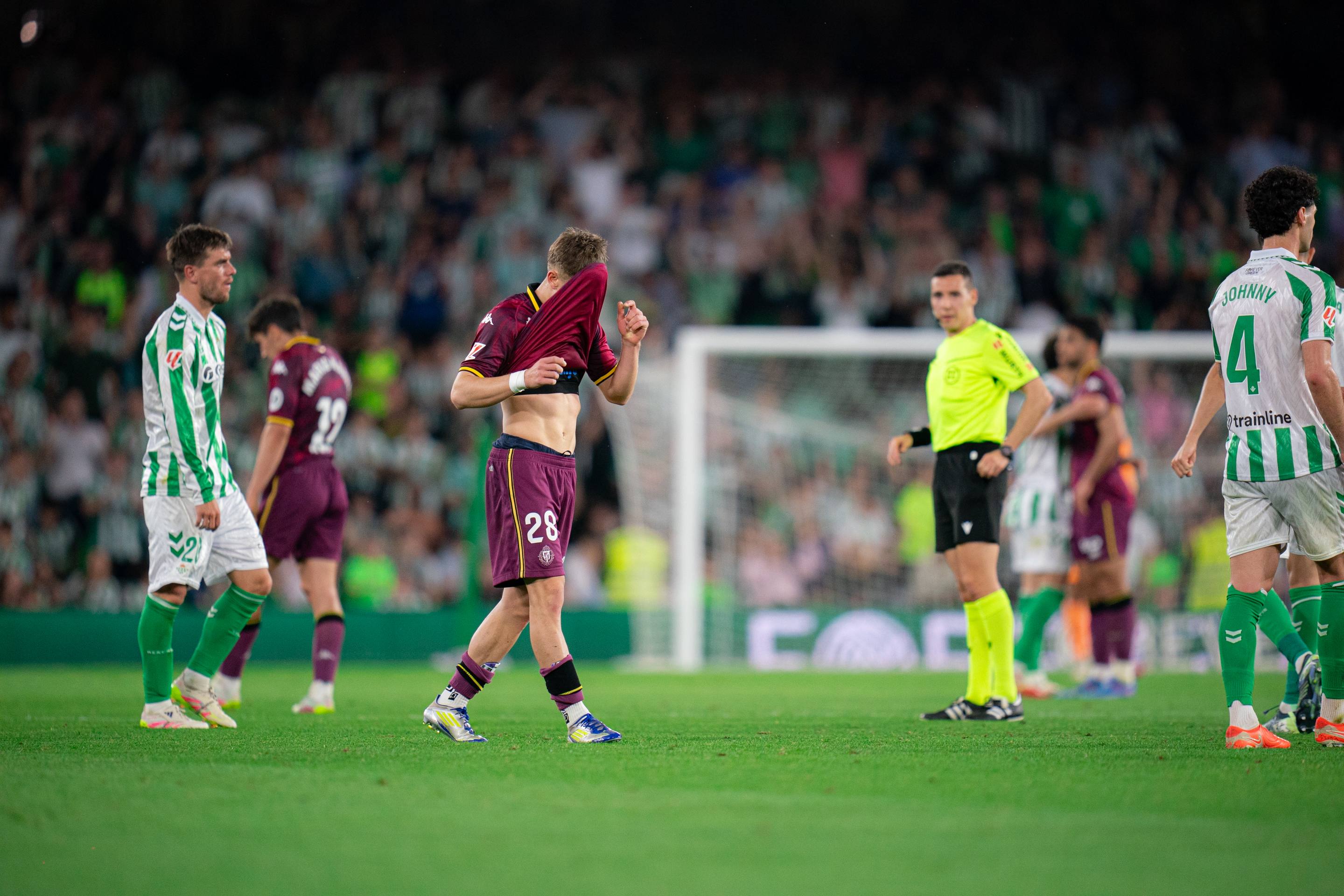 La derrota del descenso ante el Betis, en imágenes