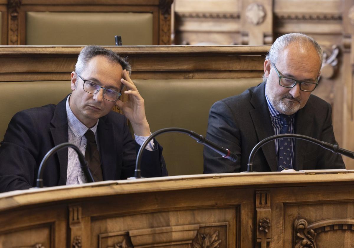 El PSOE pide a Carnero que retire las competencias de seguridad a Vox