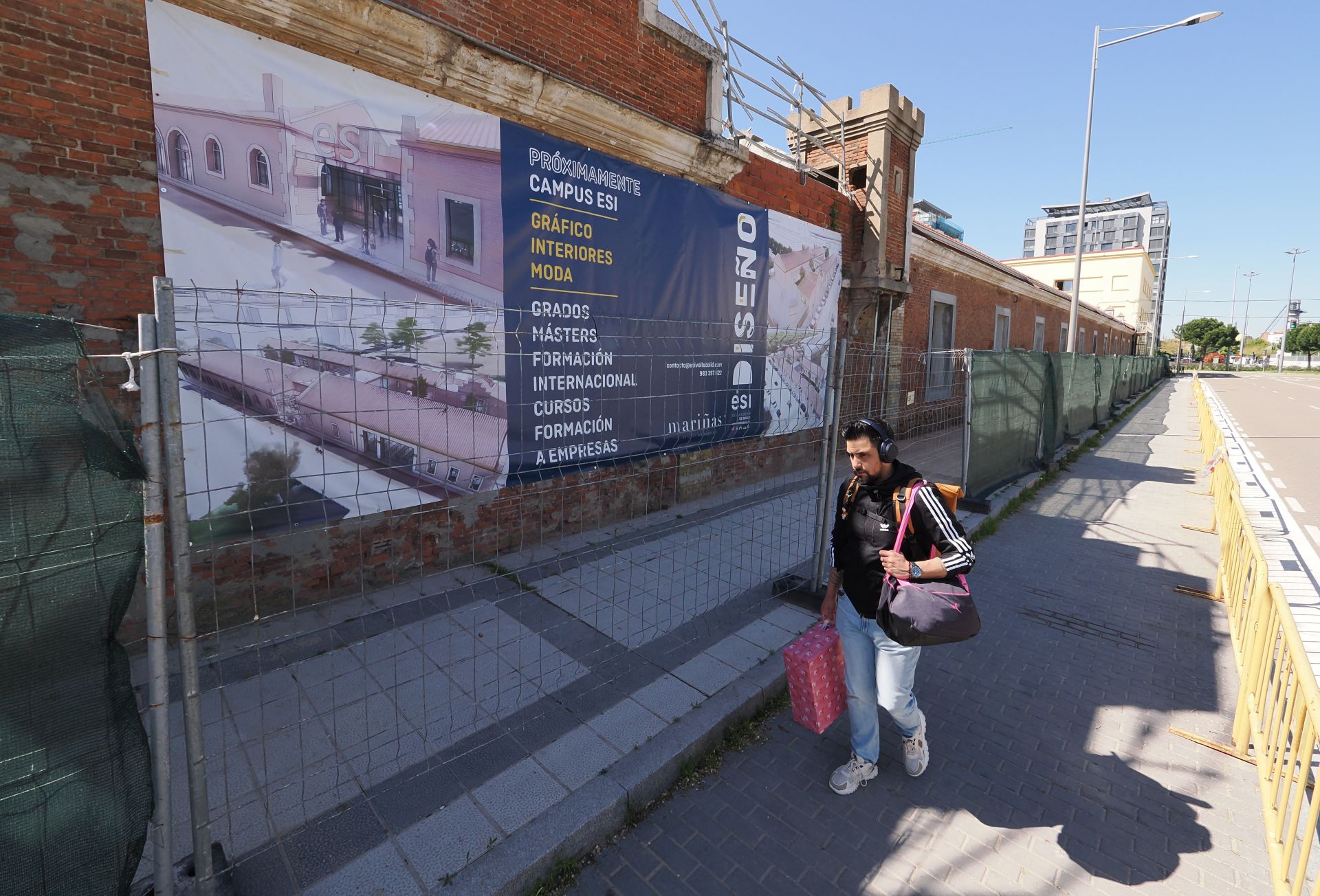 Obras en el Paseo de Arco de Ladrillo de Valladolid para construir pisos para jóvenes