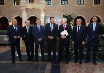 Ignacio Ybarra, presidente de Vocento; Iñaki Arechabaleta, presidente de El Norte de Castilla; Óscar Puente, Ángel Ortiz, director del diario y Goyo Ezama, director general