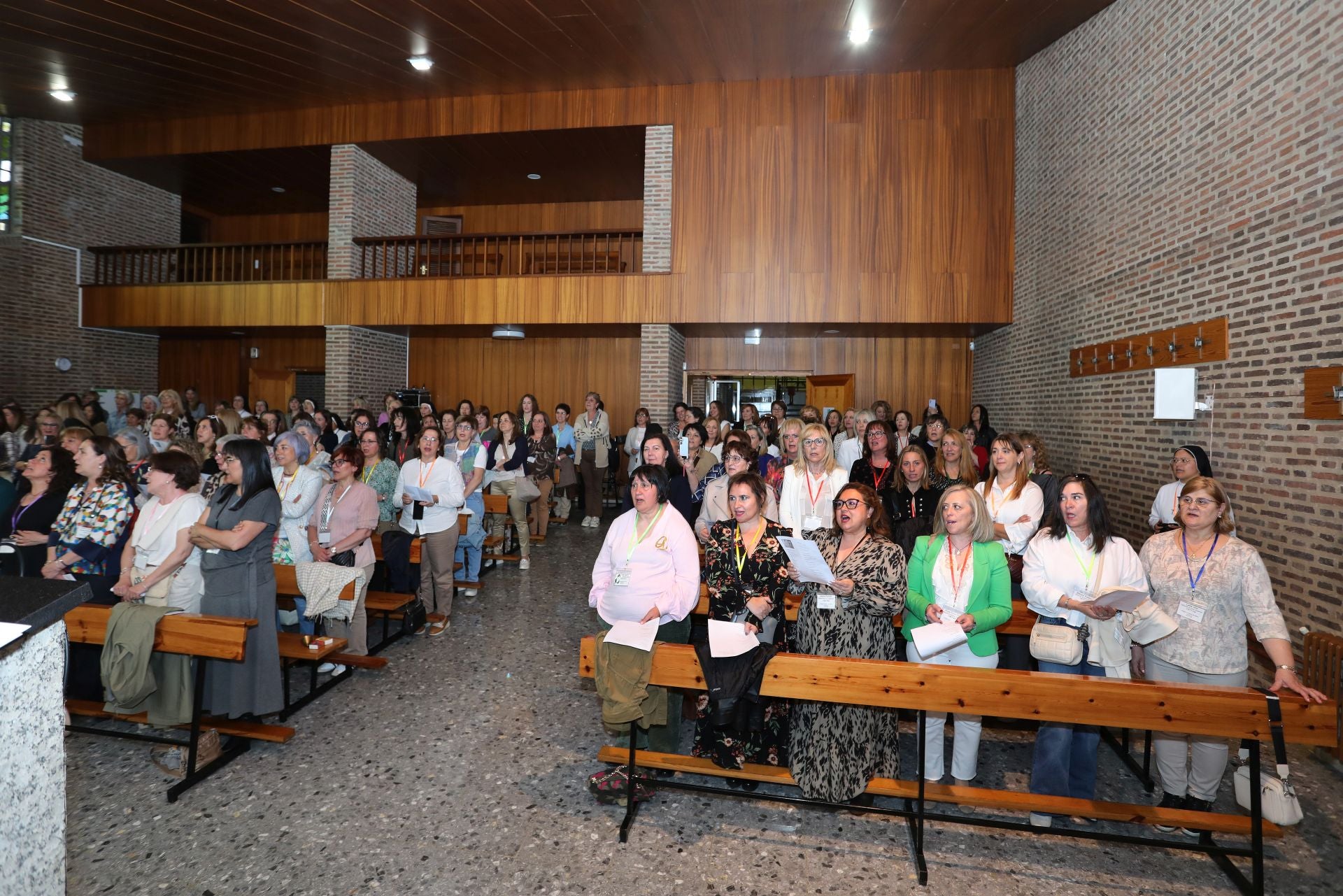 Encuentro de antiguas alumnas en el colegio Corazón de María