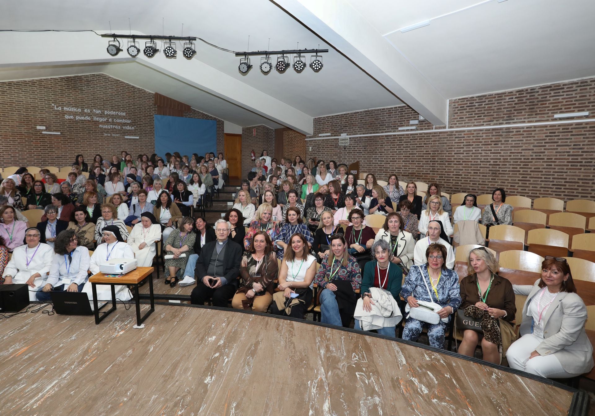 Encuentro de antiguas alumnas en el colegio Corazón de María