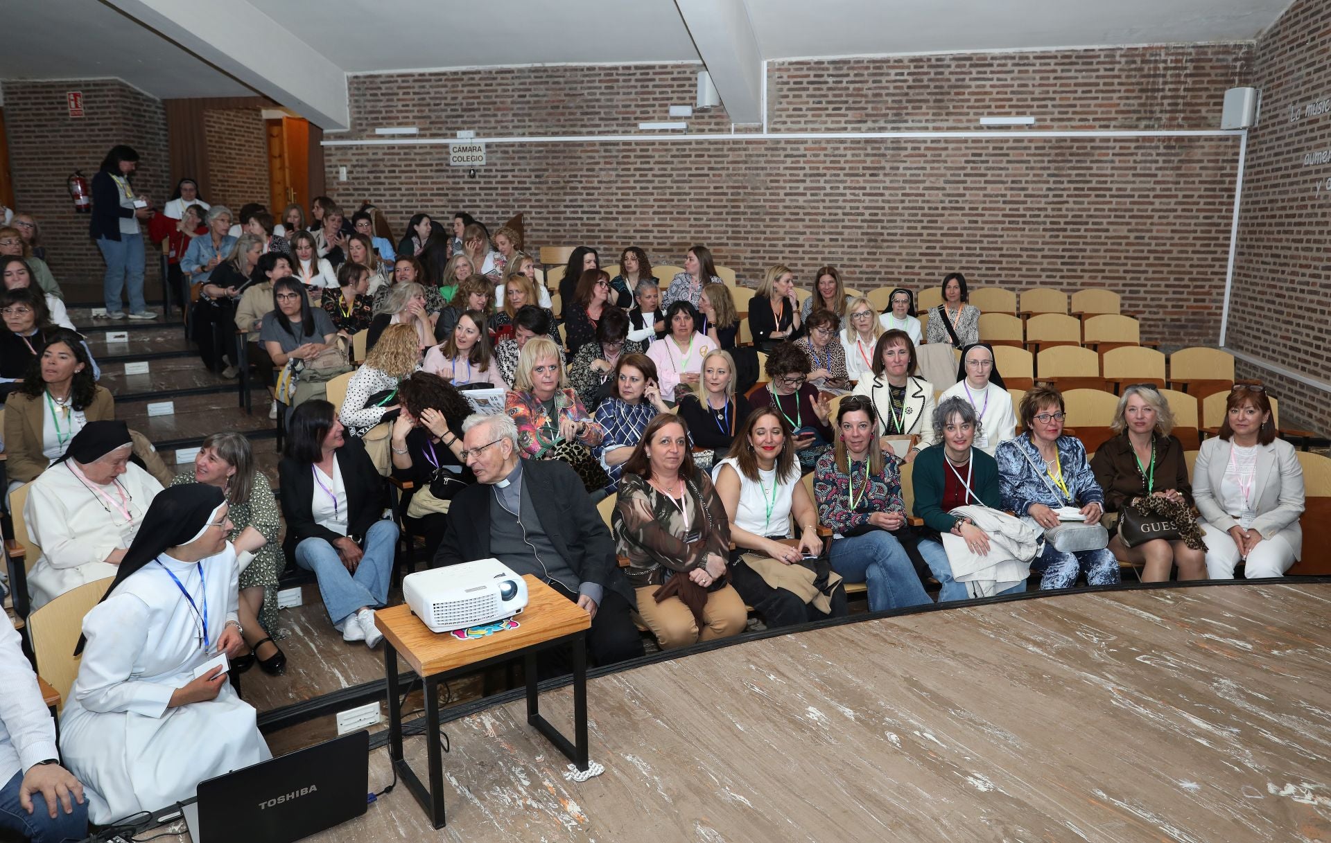 Encuentro de antiguas alumnas en el colegio Corazón de María