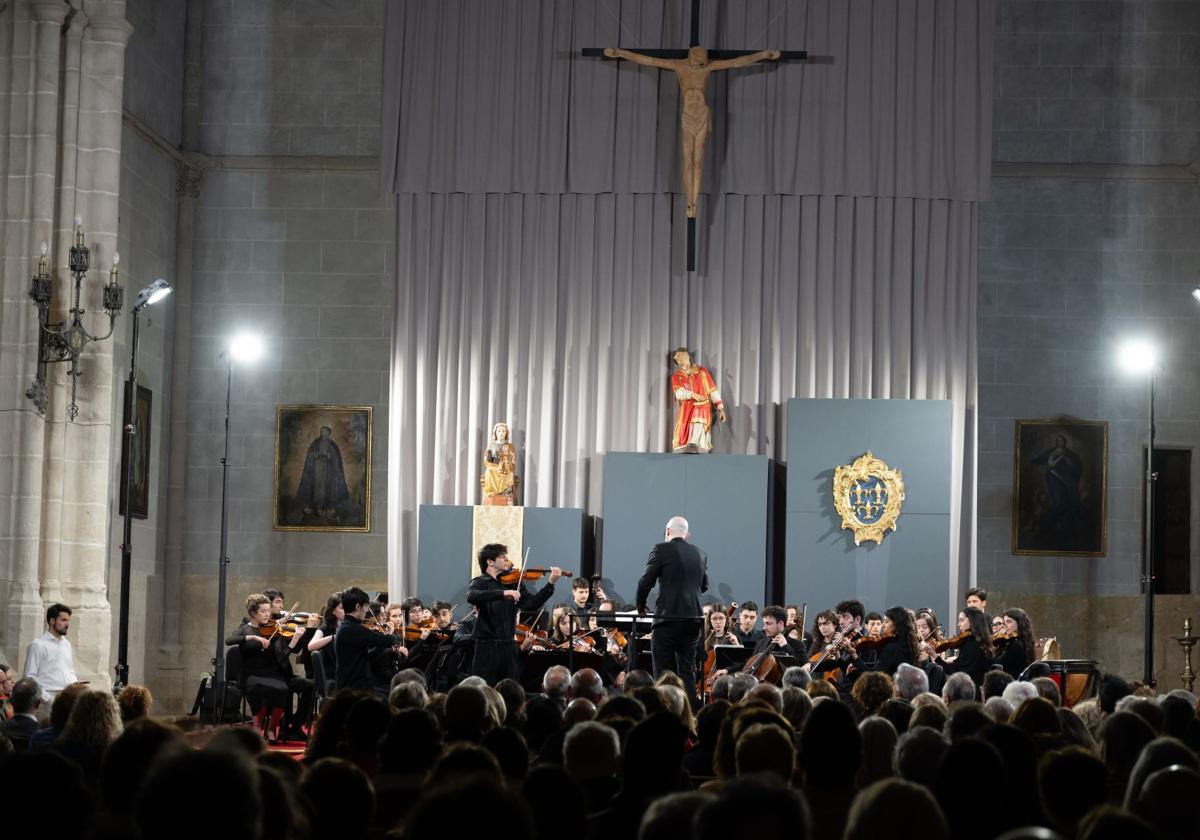 El concierto de la OSCyL Joven en la Catedral de Palencia, en imágenes