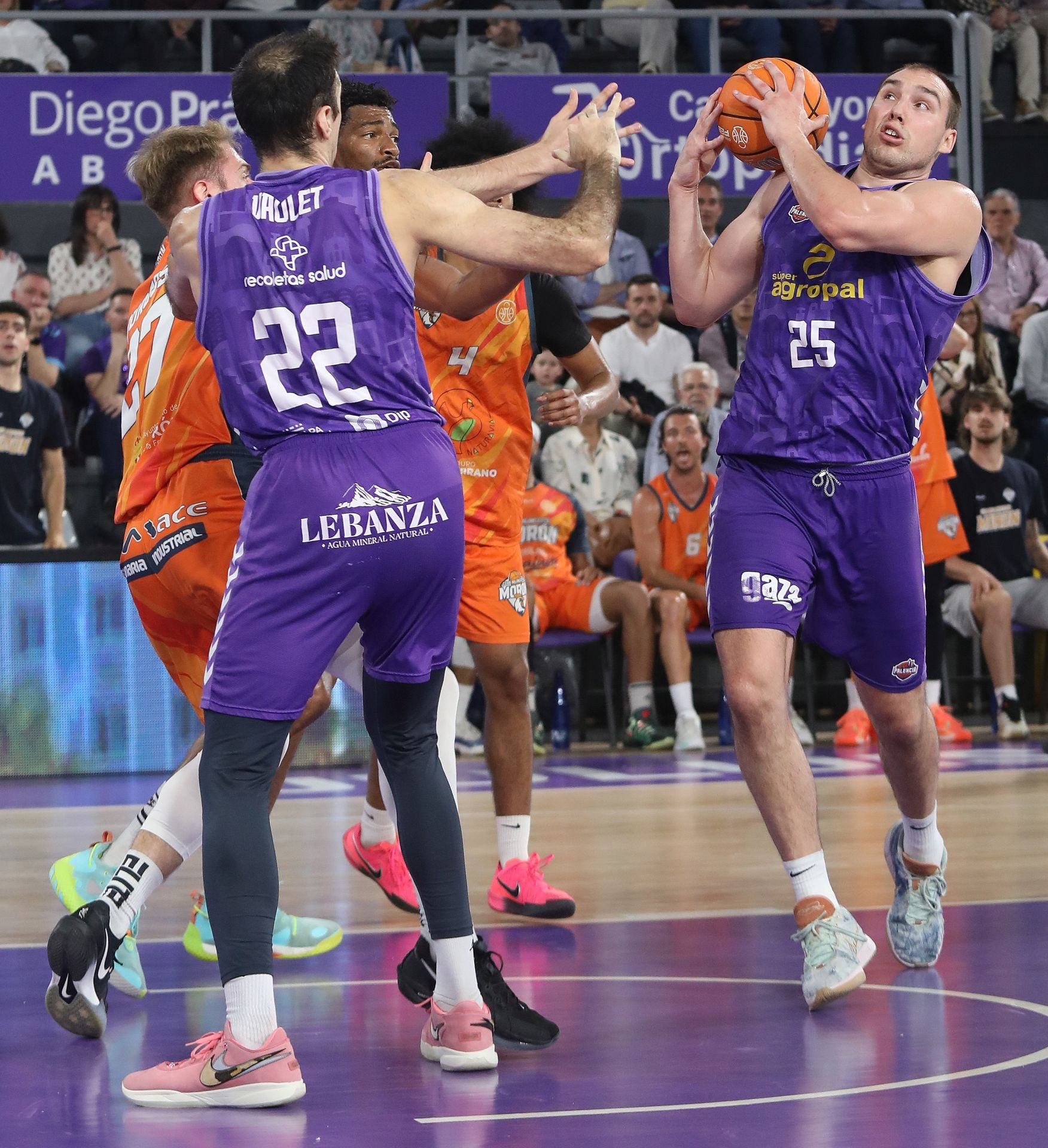 Súper Agropal Palencia 81-68 CB Morón