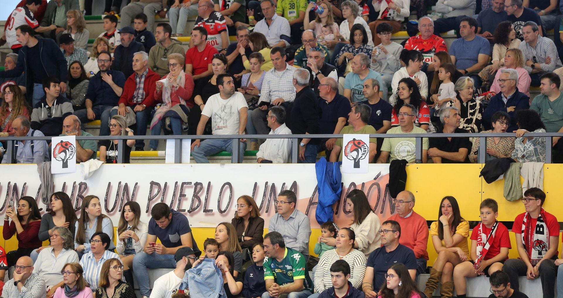 Fotografías de la victoria del Nava ante el Cangas