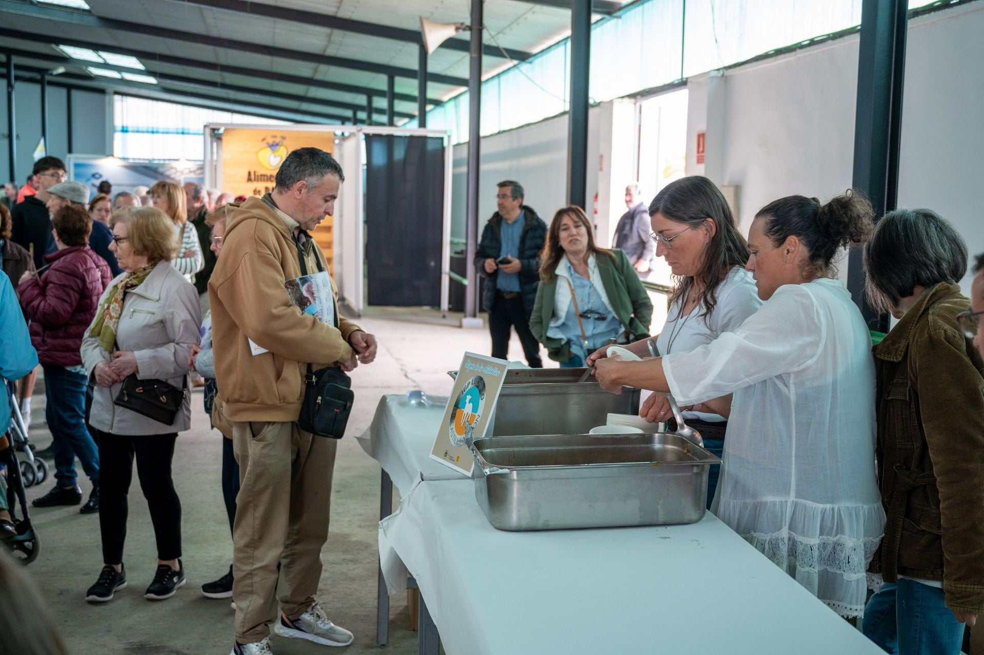 Caldereta gratis de lechazo churro