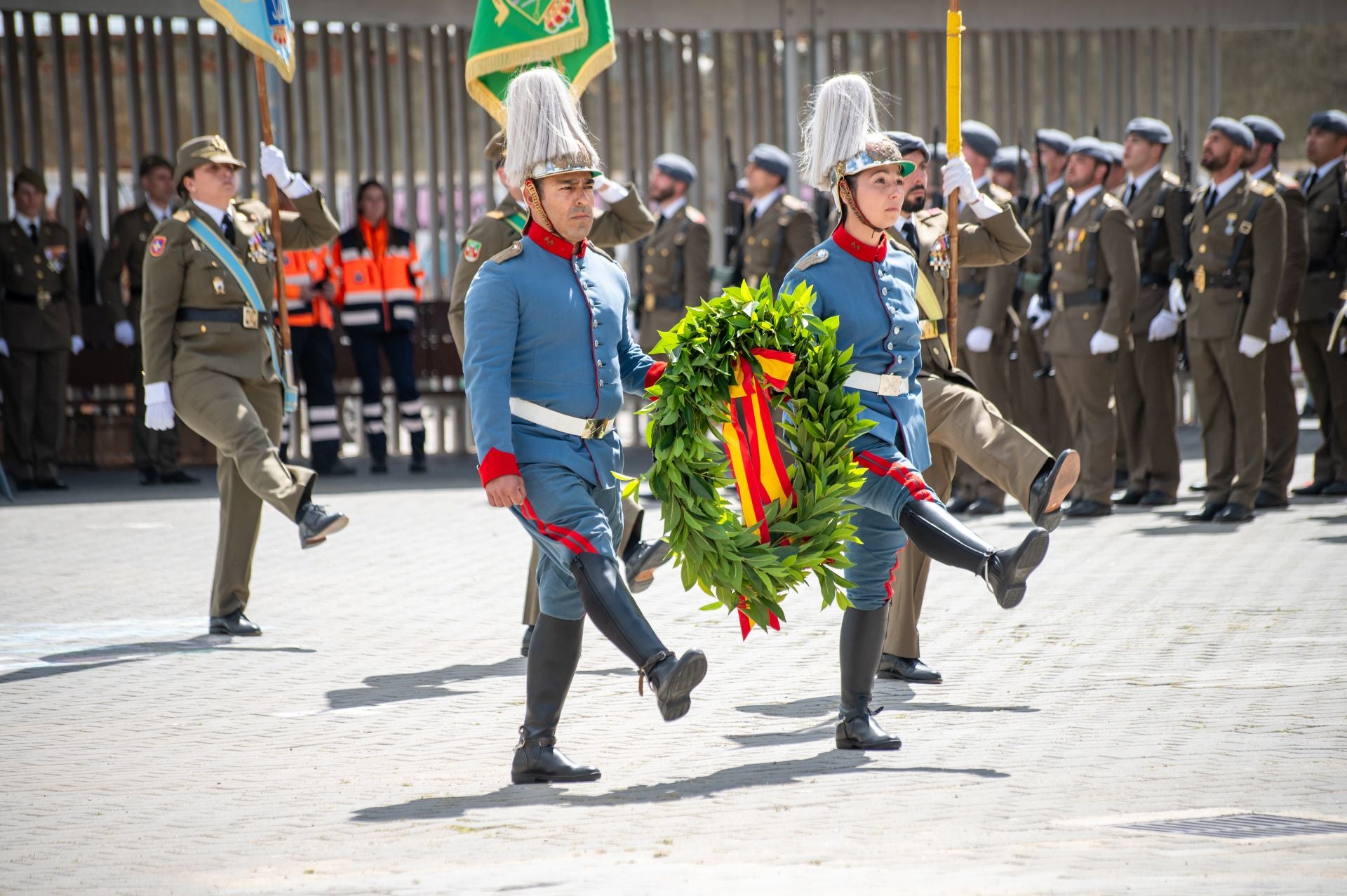 Los vecinos de Villamuriel juran fidelidad a la bandera de España