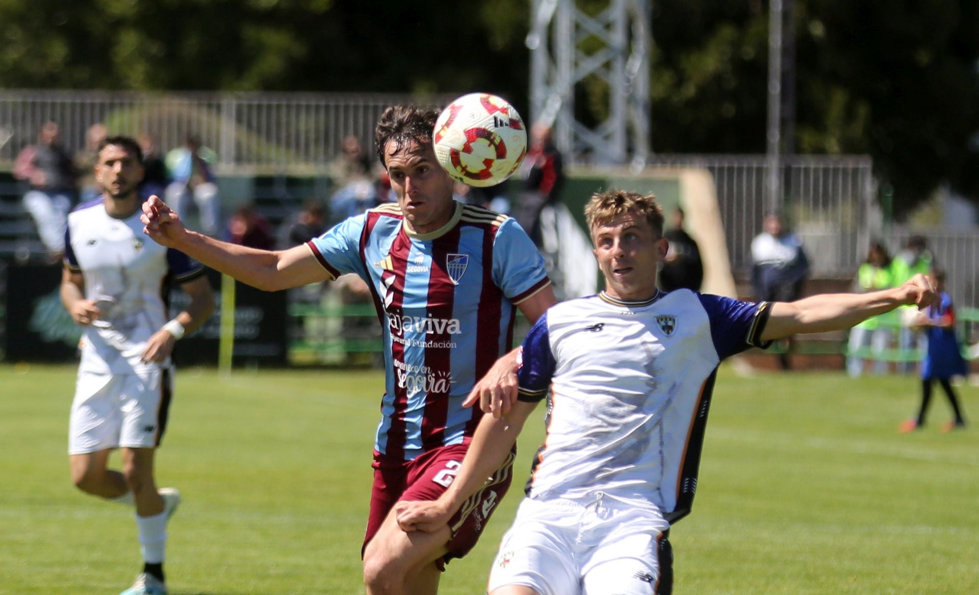 Fotos del partido entre la Segoviana y el Barakaldo