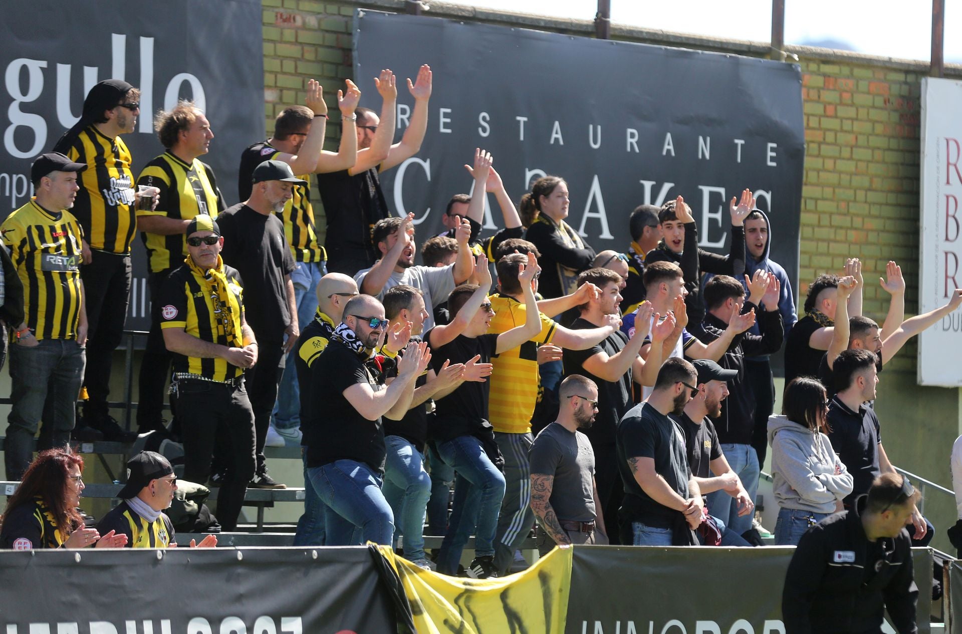 Búscate en La Albuera durante el Segoviana vs Barakaldo