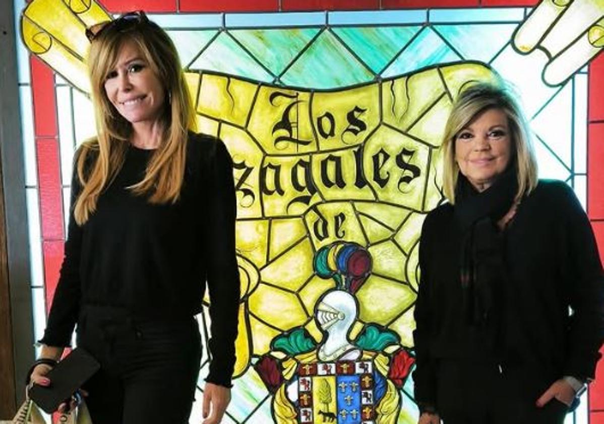 Terelu Campos y Lara Dibildos en el restaurante Los Zagales.