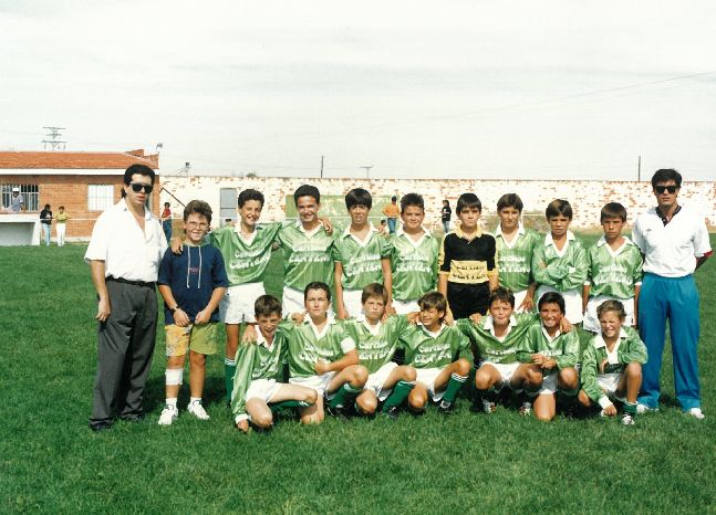 Equipo de alevines del CD Olmedo en 1991.