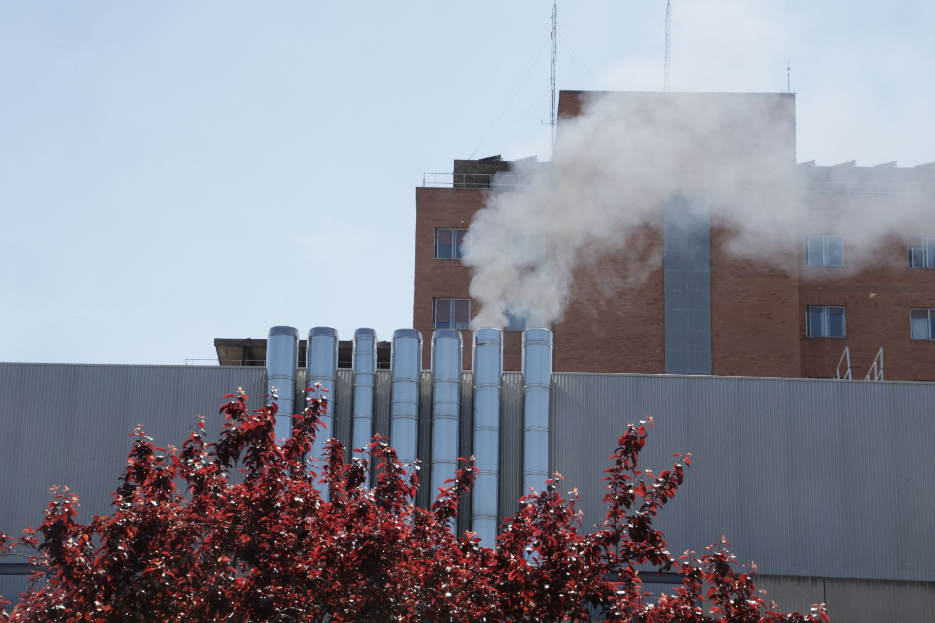 Los grupos electrógenos alimentados por gasoil que permitieron continuar la actividad del Hospital Clínico de Valladolid, a pleno rendimiento.