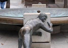 La fuente de los Colosos ubicada en la plaza de la Rinconada de Valladolid.