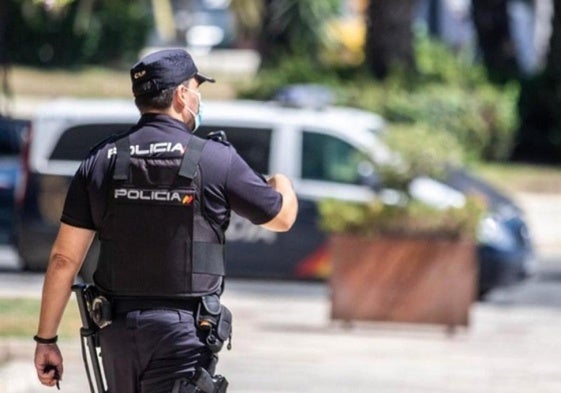 Un agente del Cuerpo Nacional de Policía.