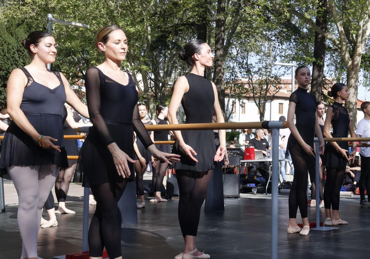 Palencia baila para homenajear a Noverre