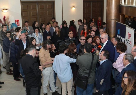 Presentación del congreso sobre comercio en Palencia.
