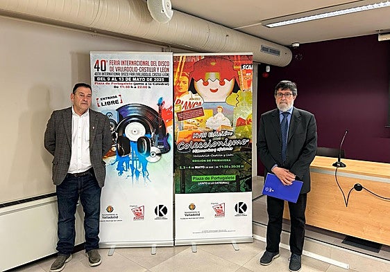 Carlos Ramírez y Carmelo Irigoyen, con los carteles de las ferias.