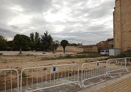 Solar de Dueñas en el que se edificará el colegio.