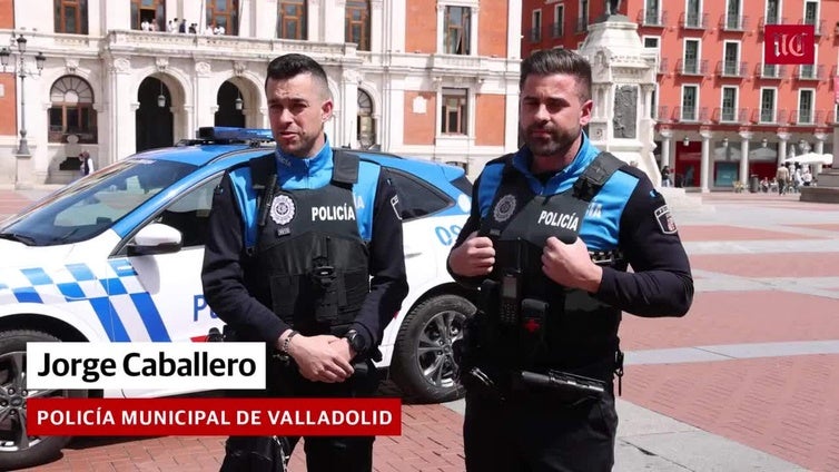 Dos policías locales de Valladolid salvan la vida a un bebé que dejó de respirar