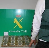 Droga intervenida al acusado.