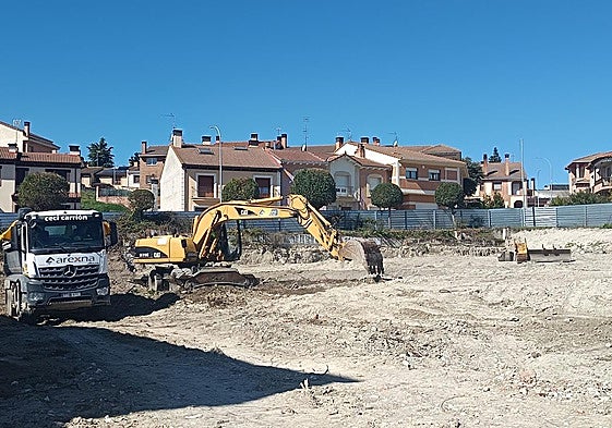 Últimos trabajos realizados en el solar donde se construirá el centro de salud de Cuéllar.
