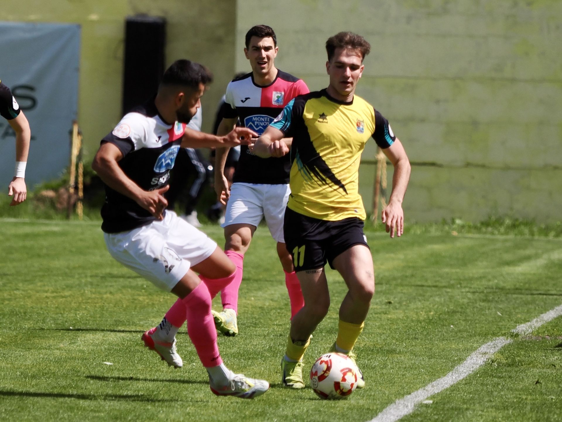 El partido entre el Mojados y el Almazán, en imágenes