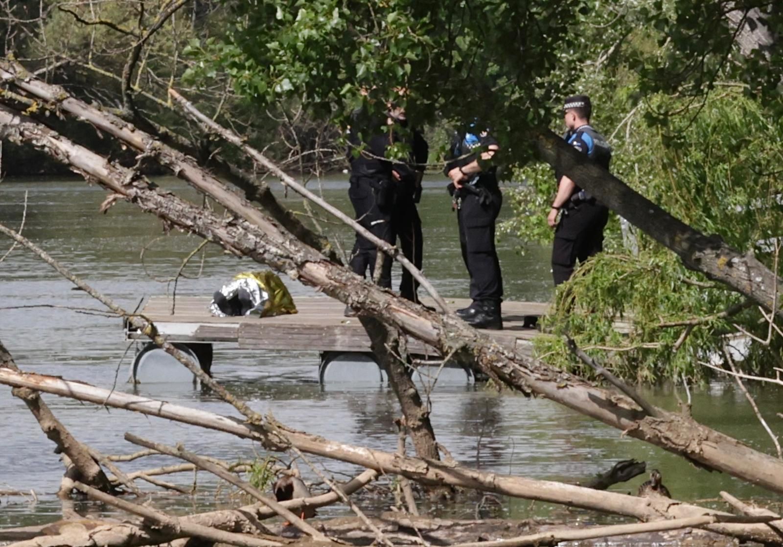 Rescatan el cadáver de un hombre que se había precipitado al río en Valladolid