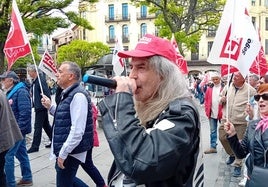 El secretario de Educación de CC OO en Segovia, Óscar Sancho, durante la manifestación.