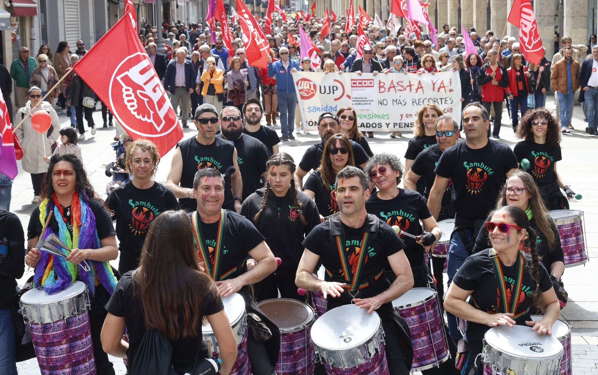 Festivo y reivindicativo Primero de Mayo en Palencia