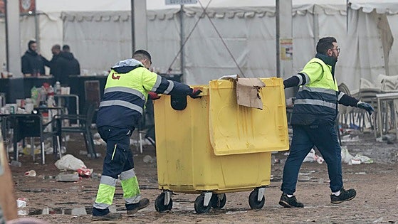 El Ayuntamiento gira una factura de 37.000 euros a Turismoto por la limpieza de Pingüinos