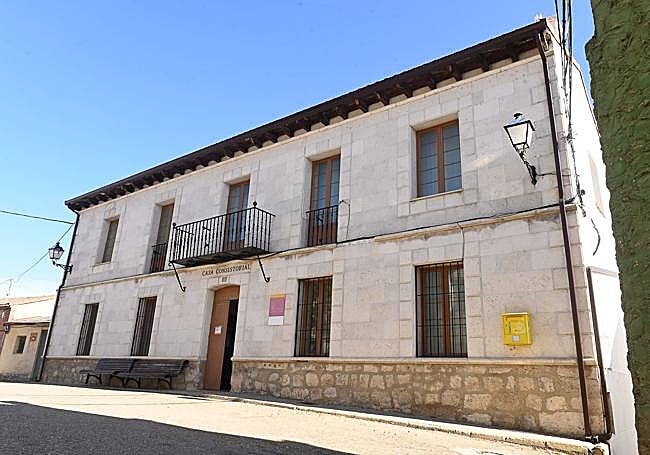 Fachada de la casa consistorial.