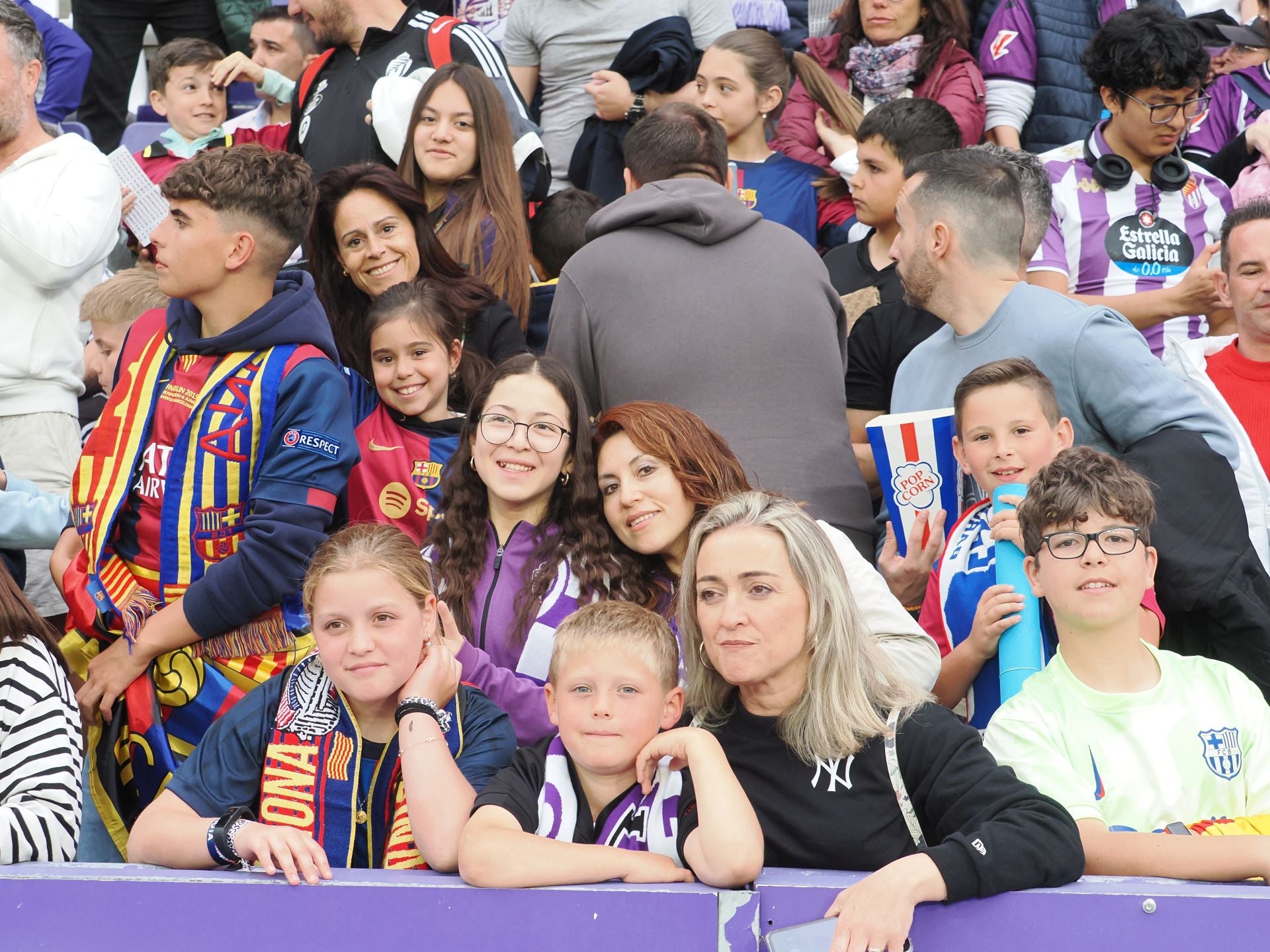Búscate en la grada del Real Valladolid - FC Barcelona (5/5)