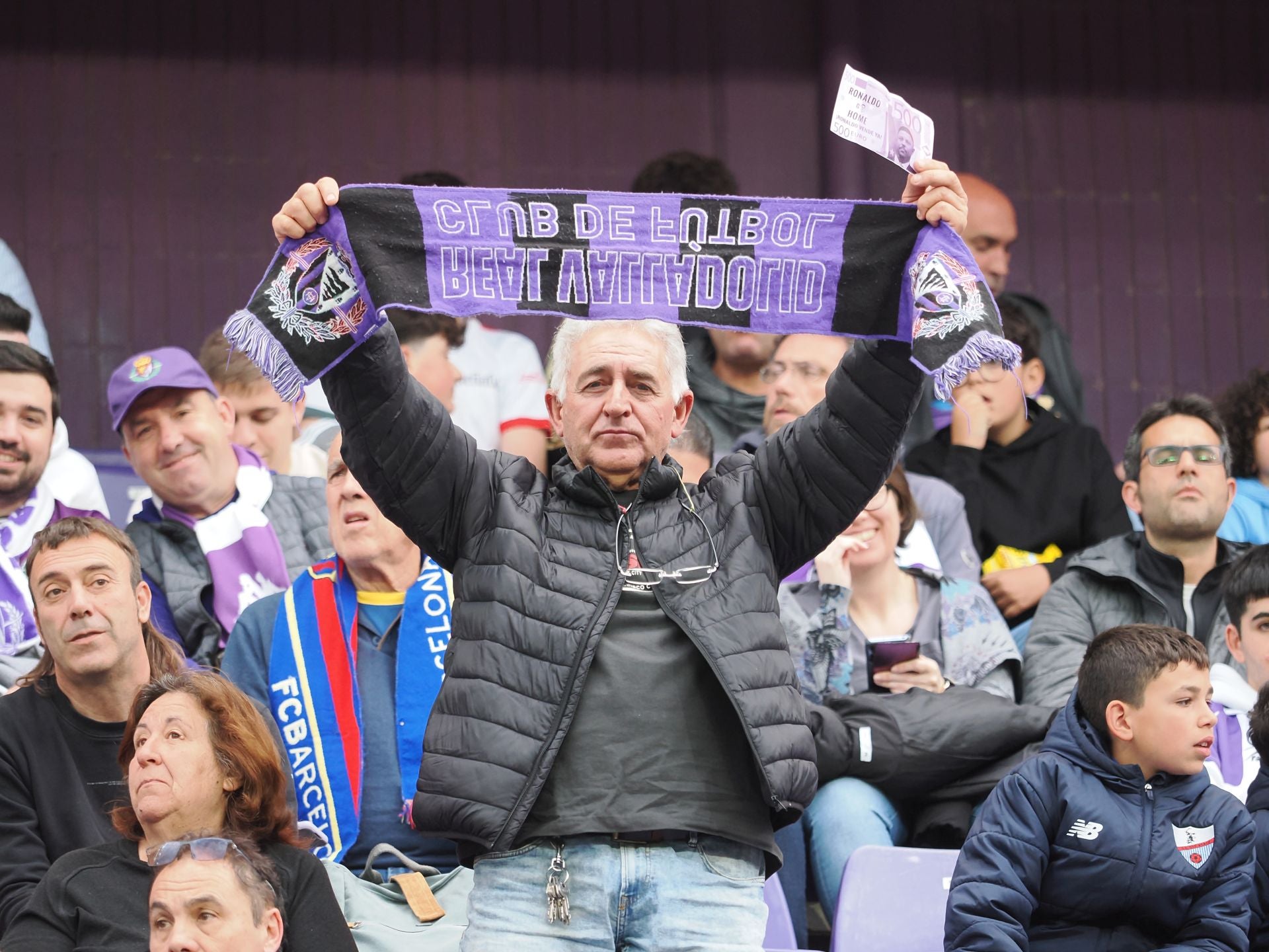 Búscate en la grada del Real Valladolid - FC Barcelona (5/5)