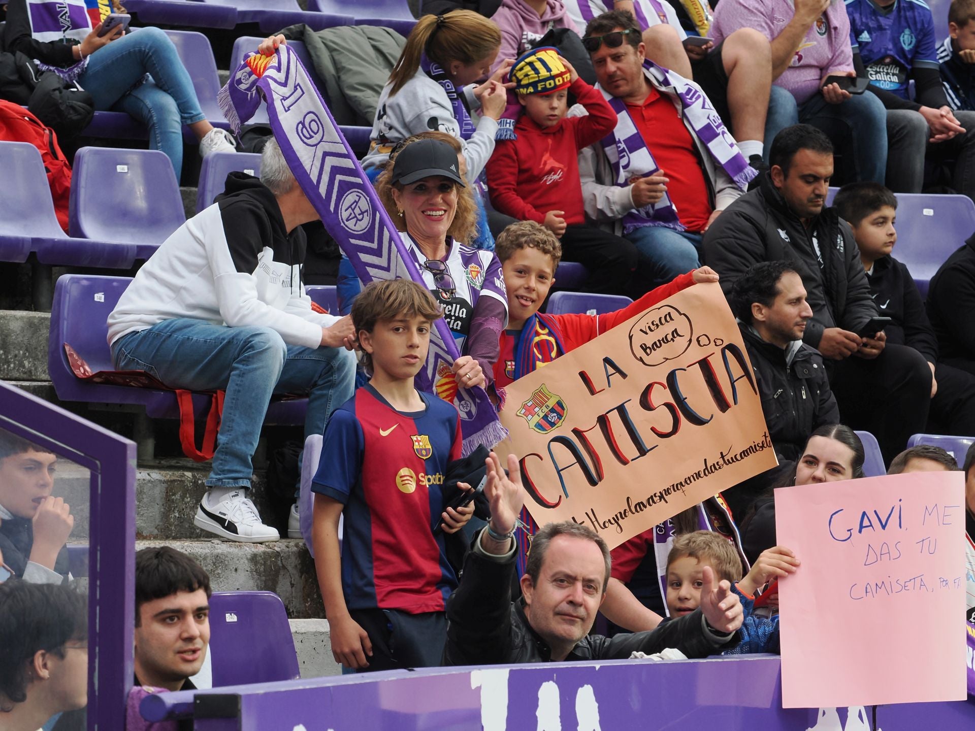 Búscate en la grada del Real Valladolid - FC Barcelona (5/5)