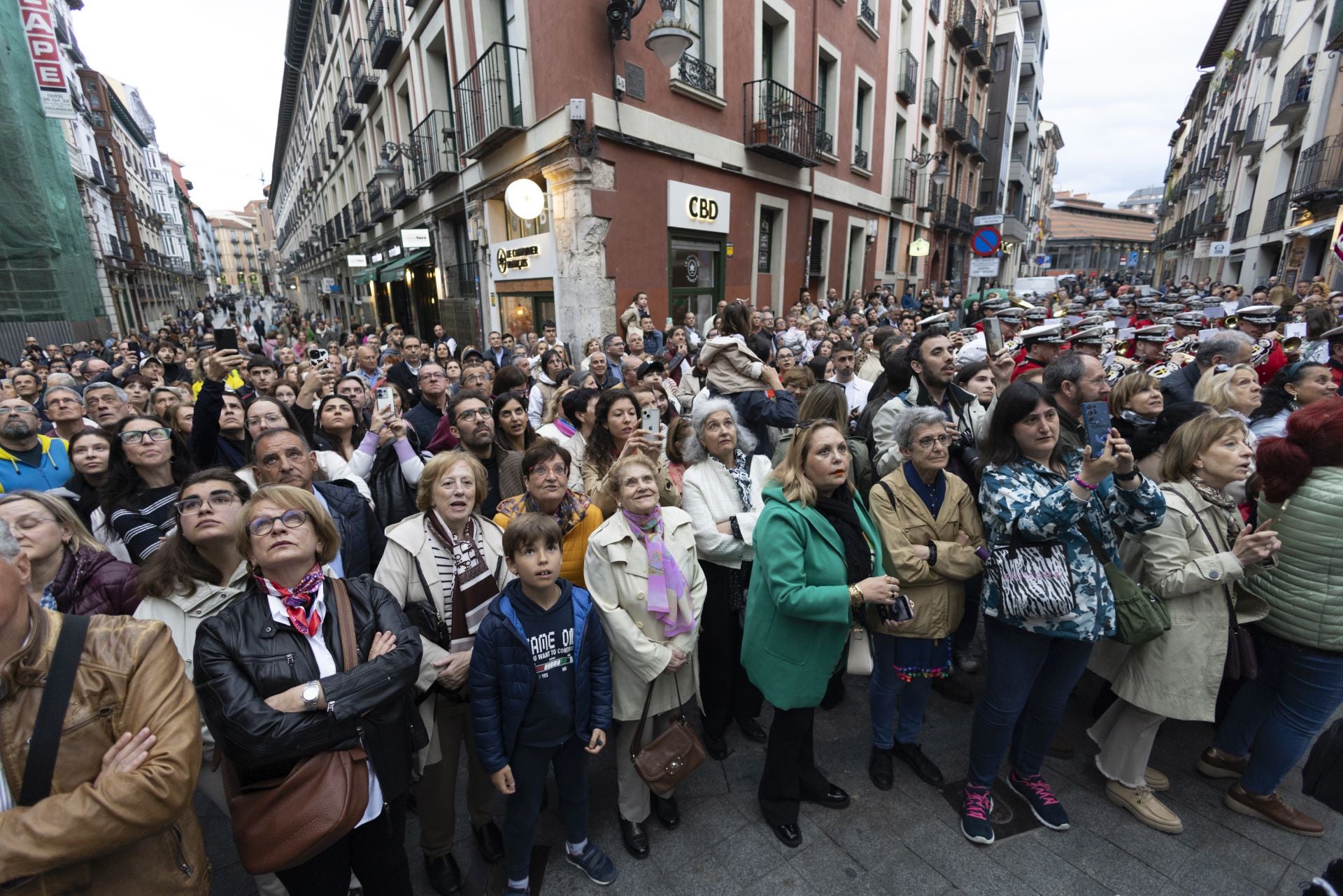 La procesión de la Cruz de Mayo, en imágenes