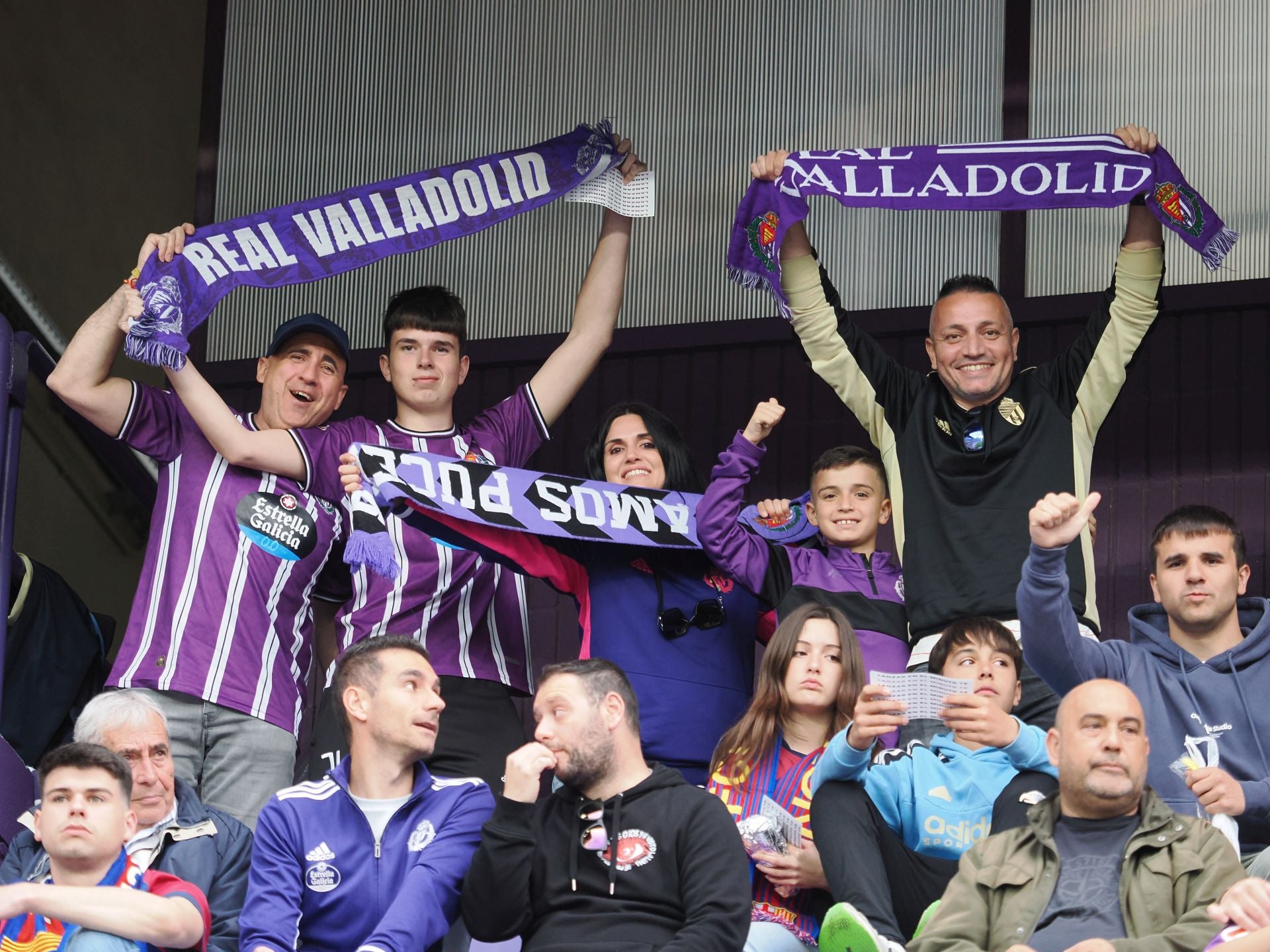Búscate en la grada del Real Valladolid - FC Barcelona (3/5)