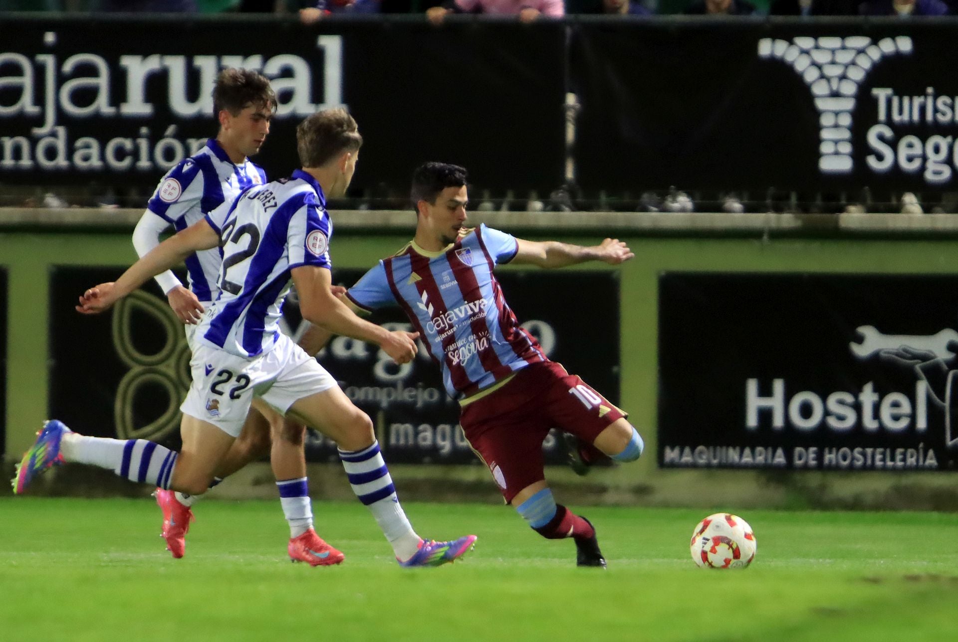 Fotos del empate entre la Segoviana y la Real Sociedad B