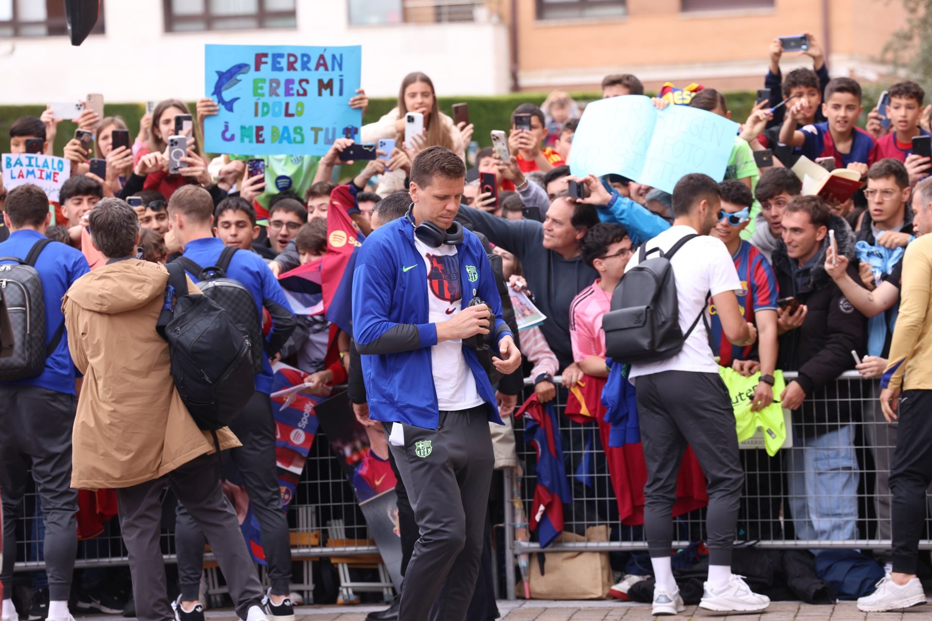 Llegada de los jugadores del Barça al hotel de Valladolid