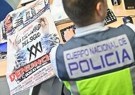 Investigadores de la Policía Nacional contra la explotación en Valladolid.