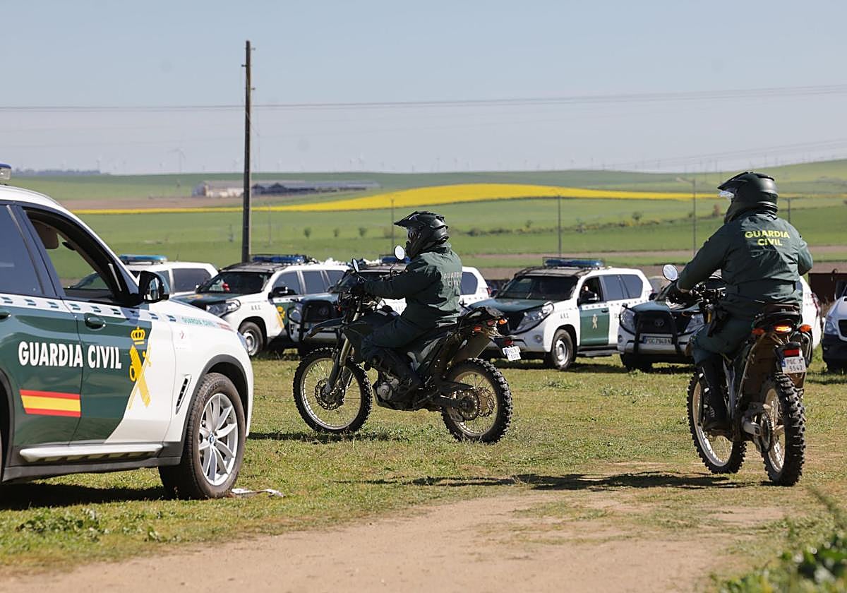 Varias patrullas de la Guardia Civil en una imagen de archivo