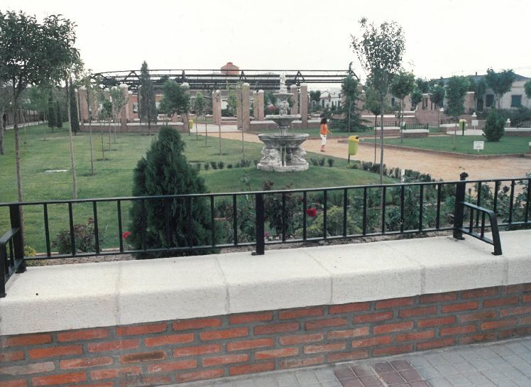 Parque público Jardines de Castilla. 