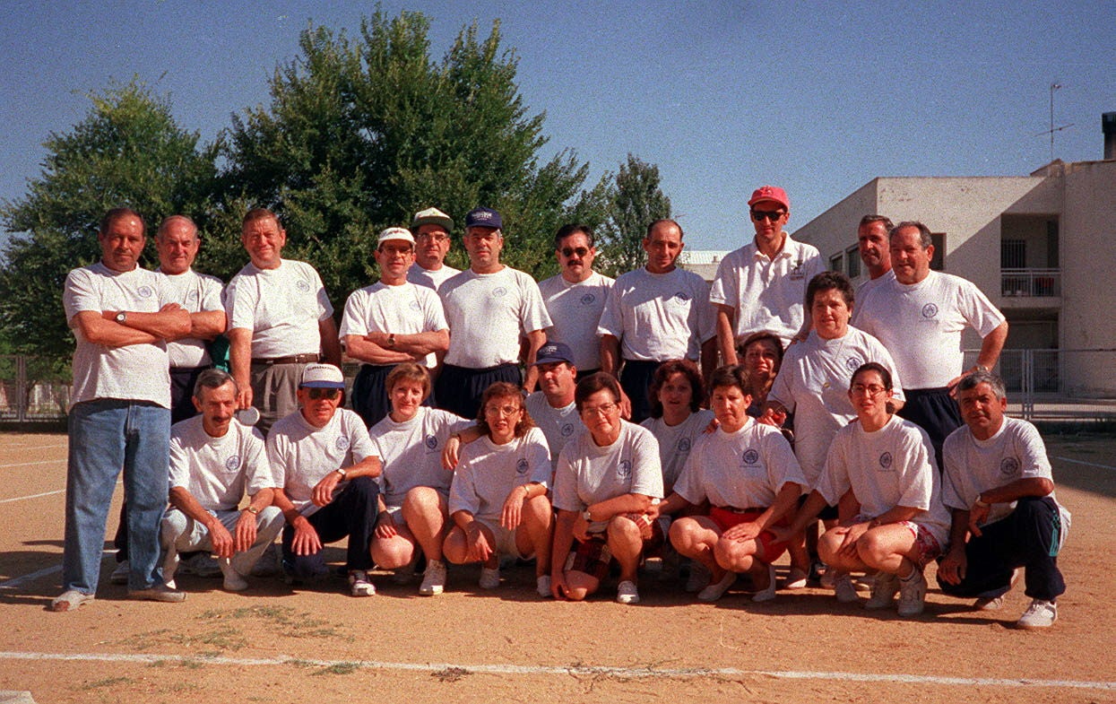 Miembros de la Asociación de Juegos Autóctonos Valdaba. 23 de agosto de 1998.